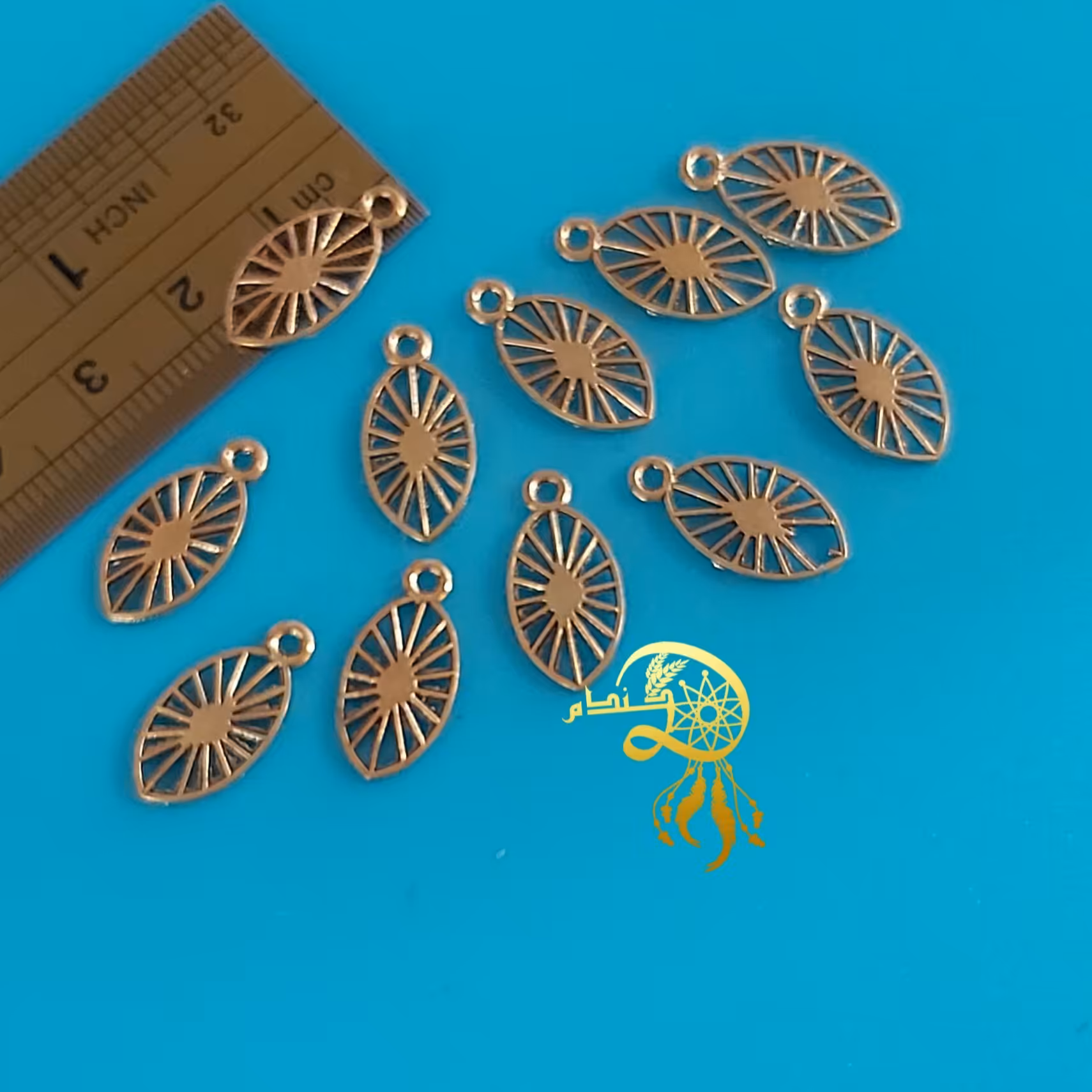 خرجکارآویزطلایی سبک(کدB) پک 11عددی