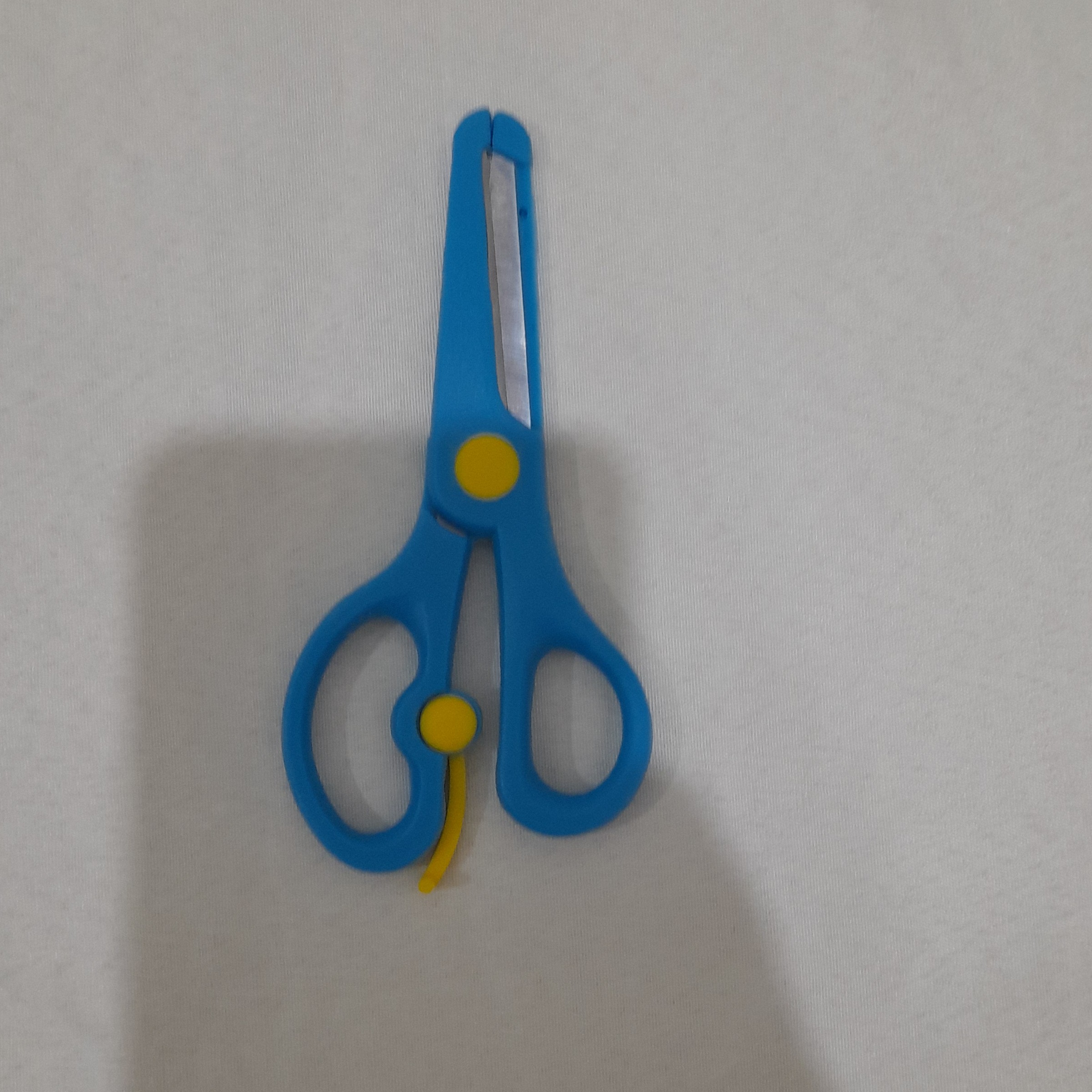 قیچی غلاف دار