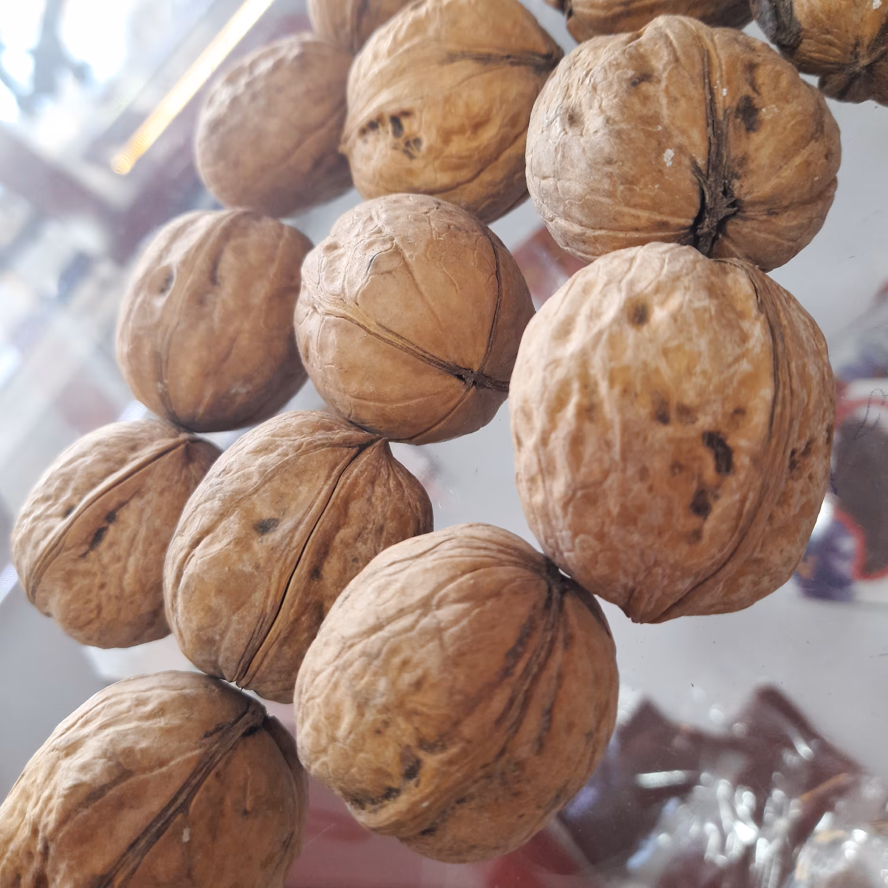 گردو  پوست کاغذی امسالی(ارسال رایگان)