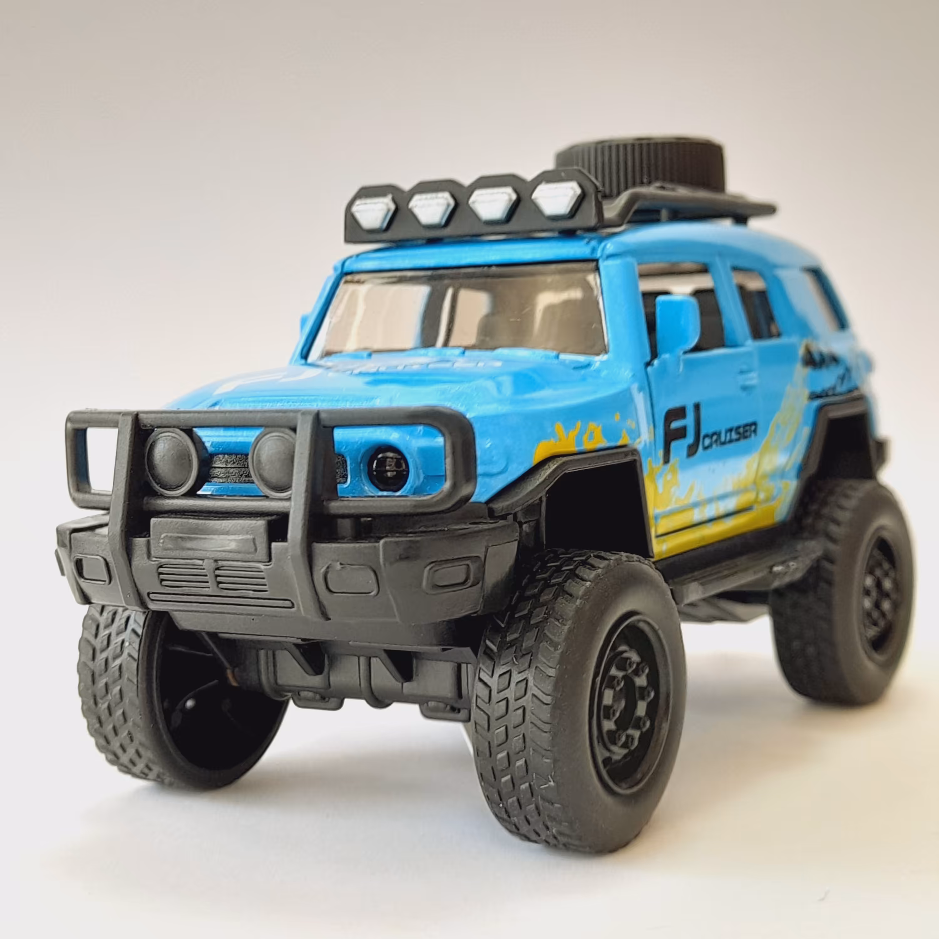 ماشین فلزی موزیکال، ماکت ماشین فلزی، ماشین فلزی آفرود، ماشین فلزی 