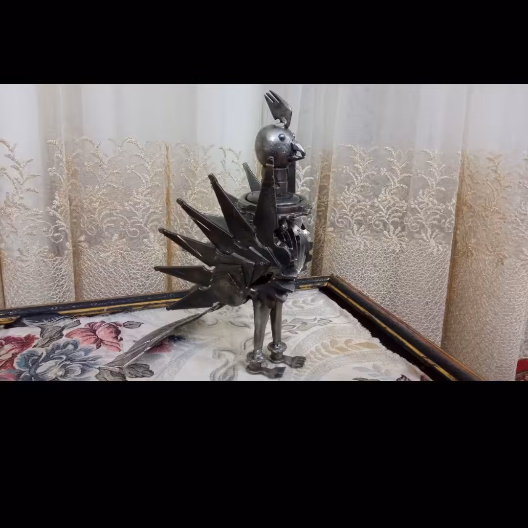 مجسمه فلزی عقاب 