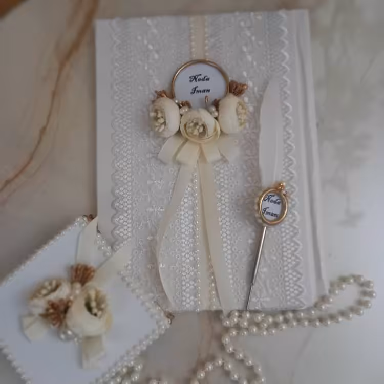 ست بله برون 3 تکه شامل خودکار عروس و پایه خودکار و دفتر بله برون