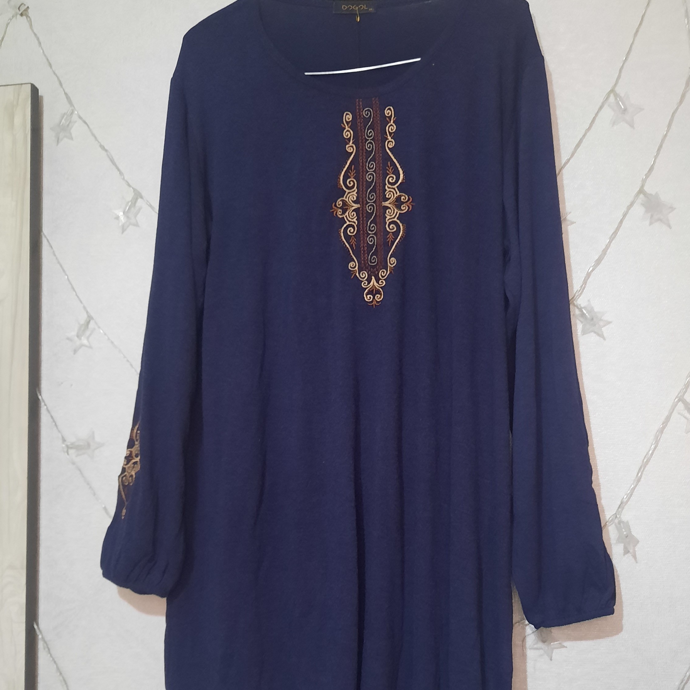 پیراهن زنانه بلند گلدوزی شده