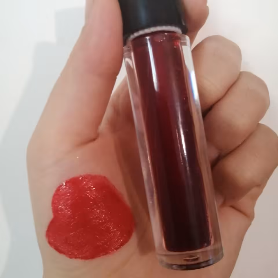 تینت لب طبیعی جذاب کد 4 آلبالویی