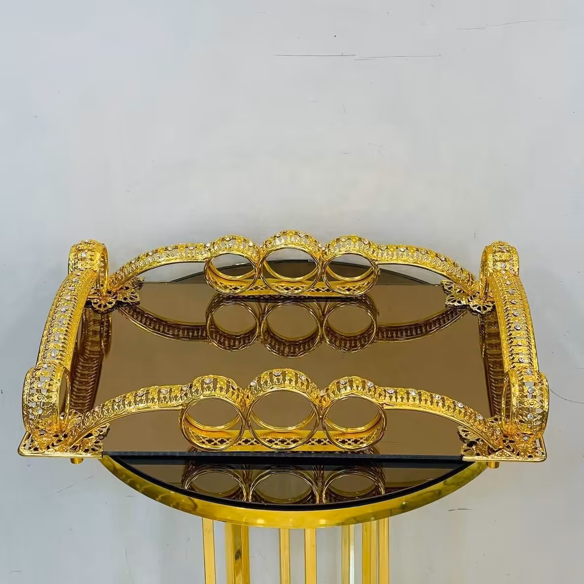 سینی آینه ای طلایی نگین دار  رنگ ثابت  زیبا