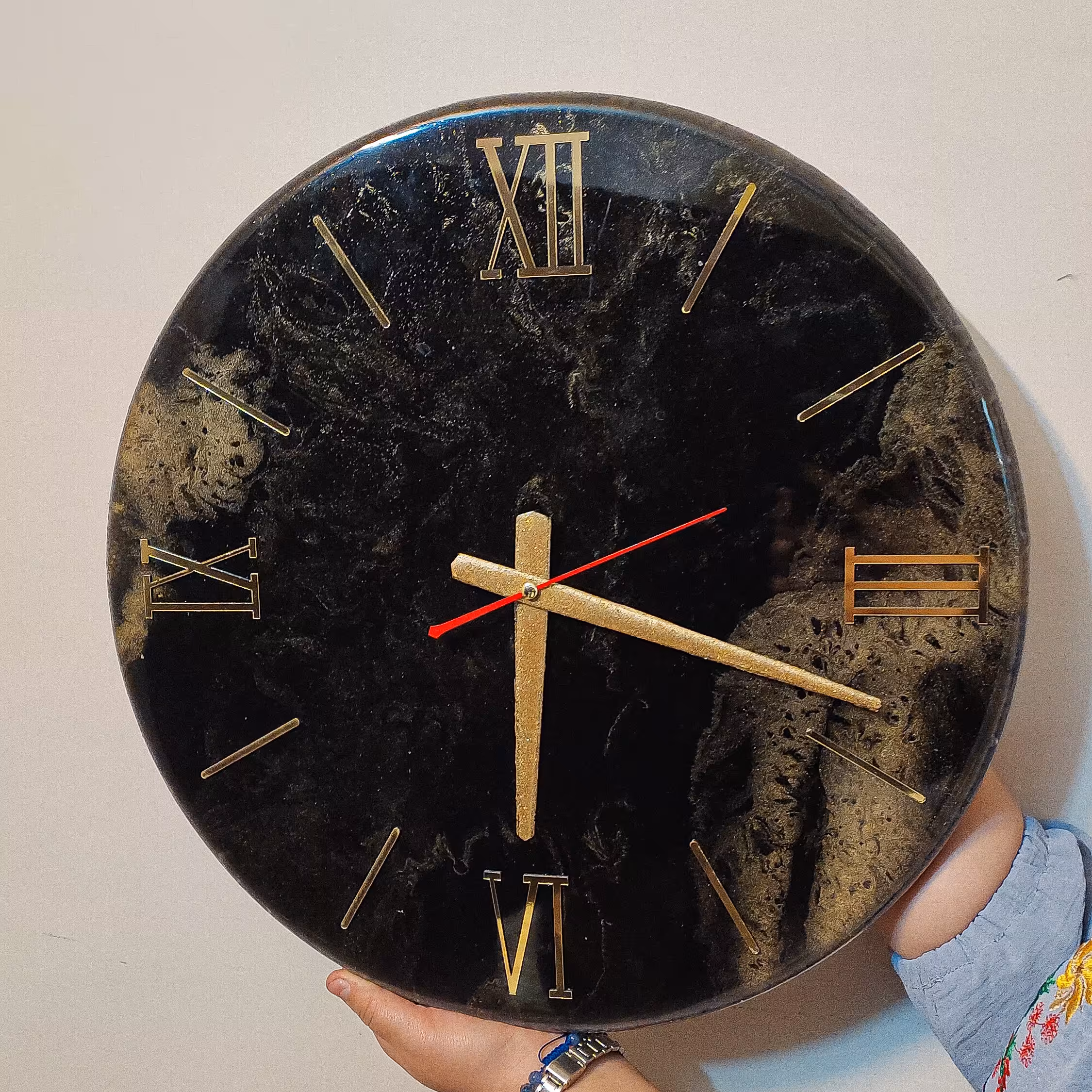 ساعت  دیواری رزینی 