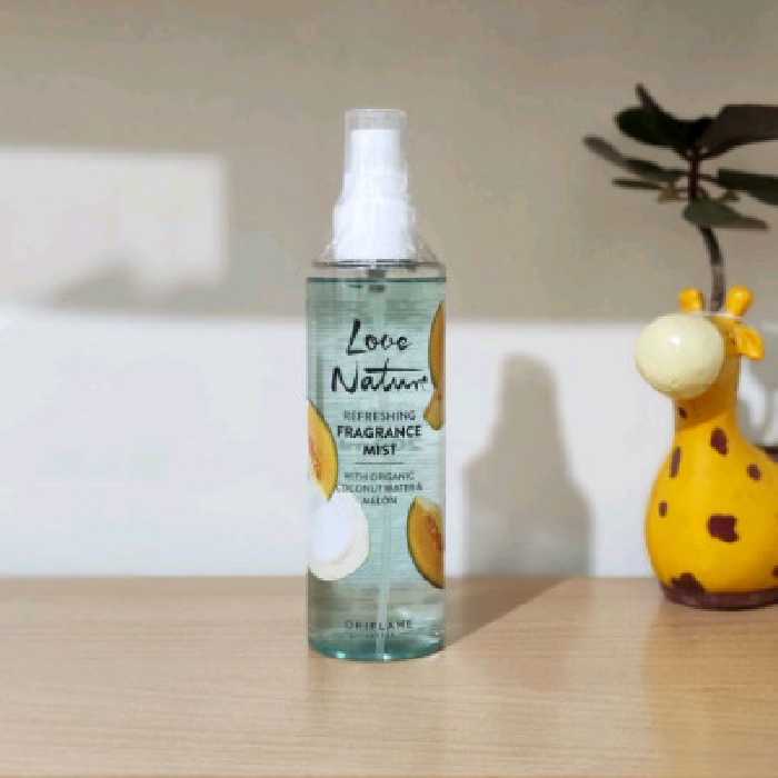 میست میوه ای ملون و نارگیل