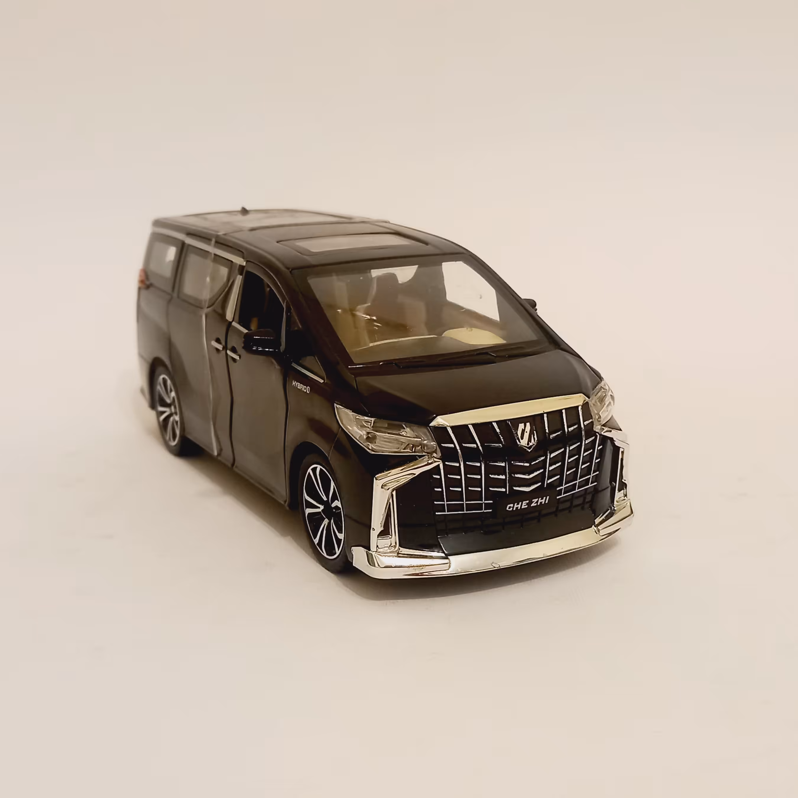 ماکت ماشین ون Toyota Alphapt تویوتا آلفاپت برند Chezhiمقیاس 1:24 طول 20 سانتی متر