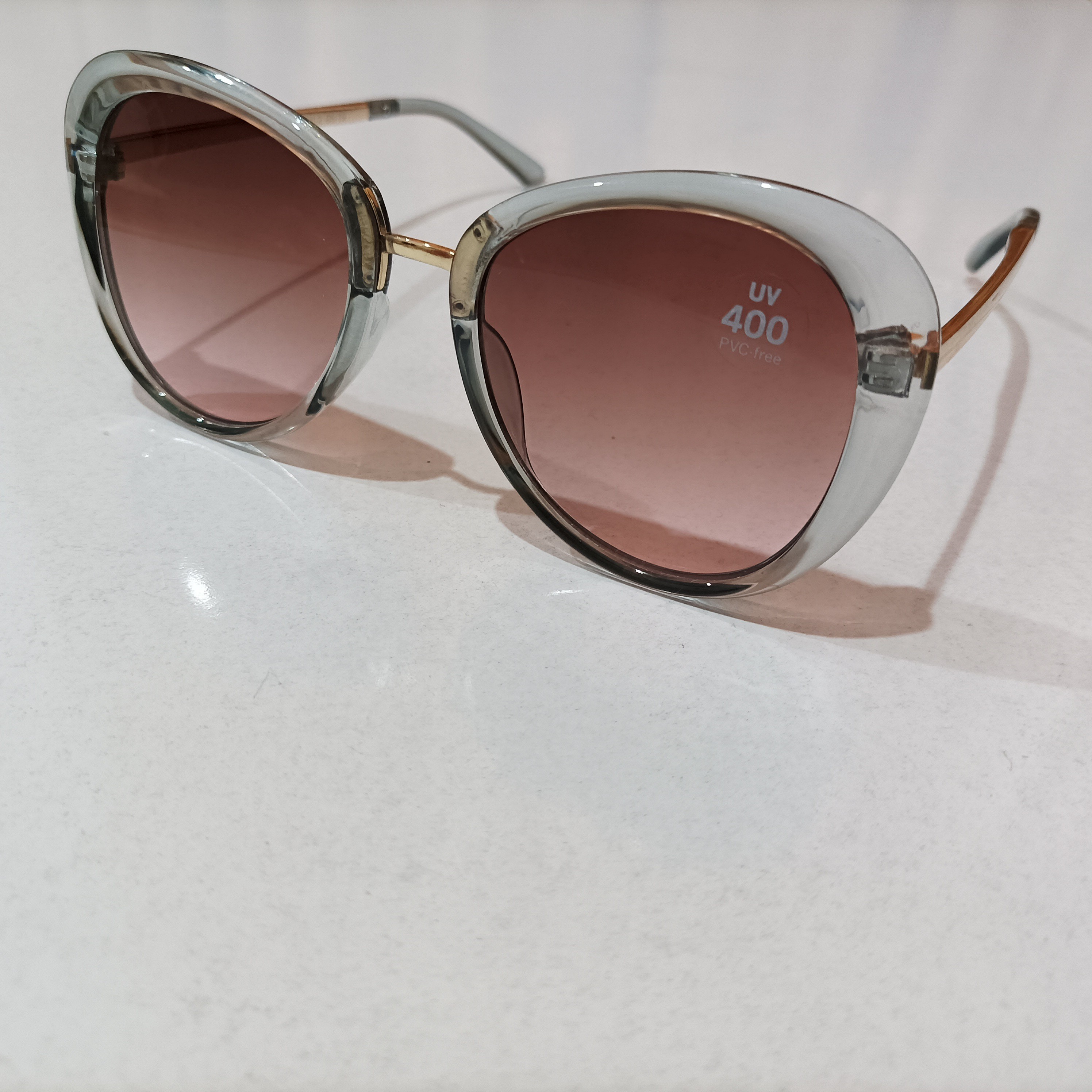 عینک آفتابی زنانه کد 496 محصول شرکت beeline آلمان Uv400 برند accessories دارای شناسنامه محصول
