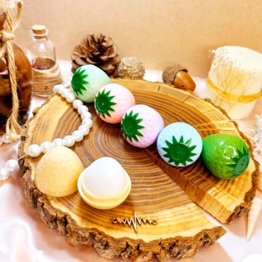 بالم لب توت فرنگی