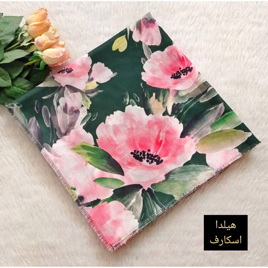 روسری نخی زمینه سبز