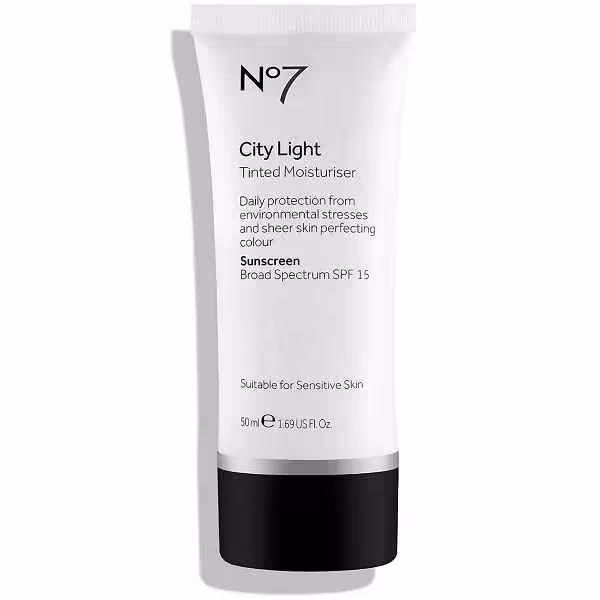 مرطوب کننده آرایشی نامبر سون No7 مدل CITY LIGHT حجم 40 میل | حاوی SPF 15