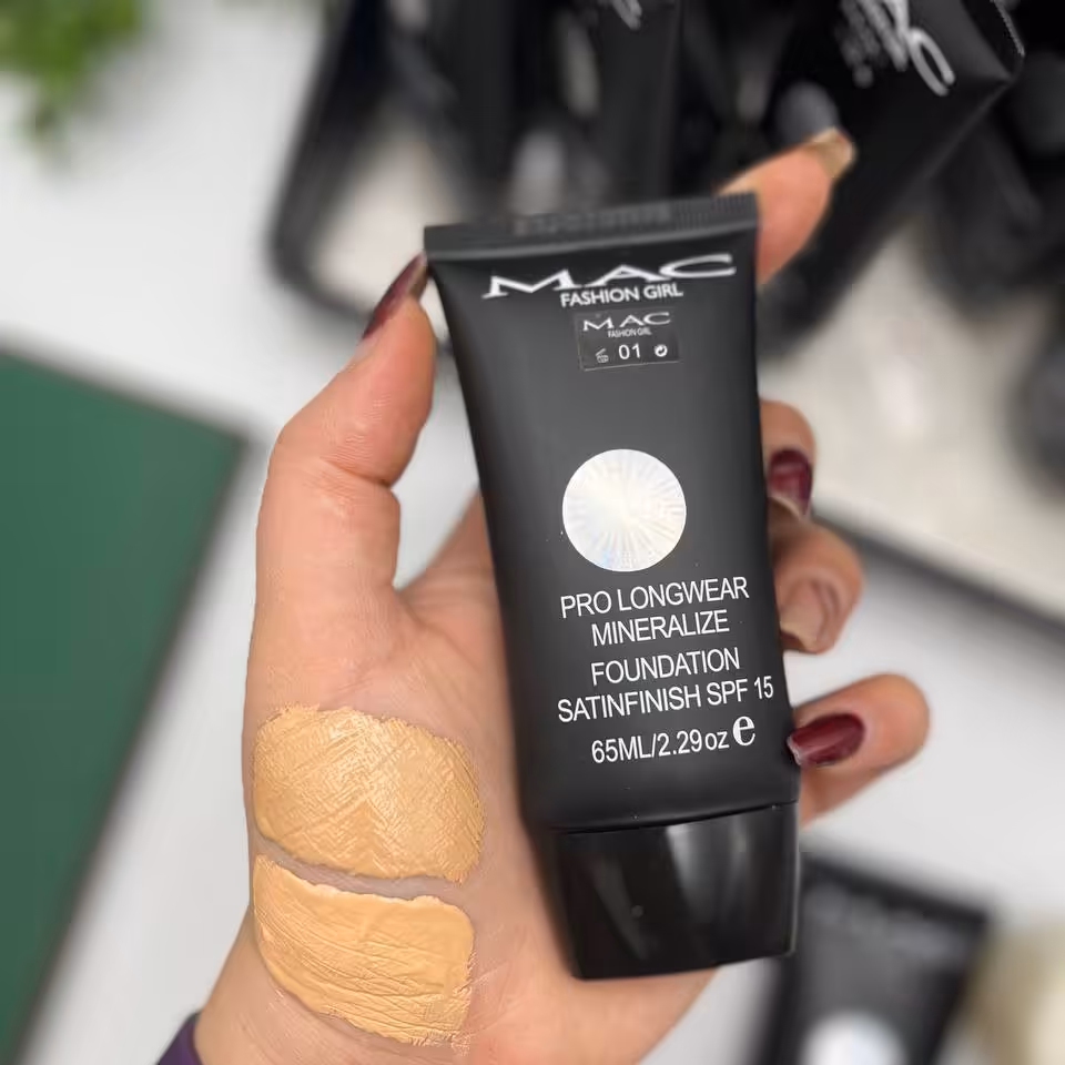 کرم پودر تیوپی مک  Mac   . کرمپودر مک