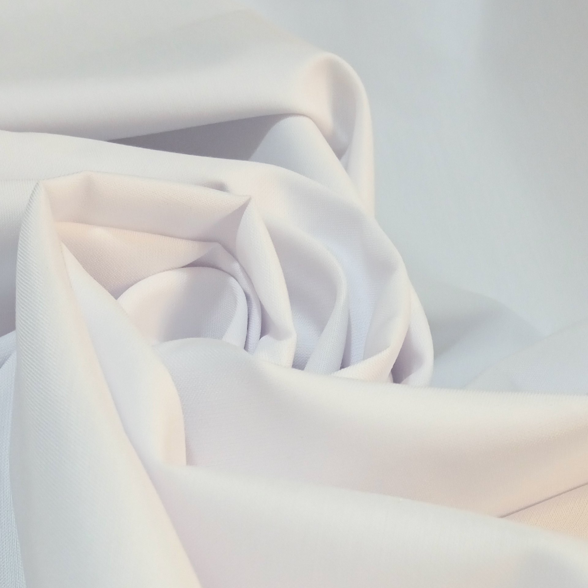 پارچه تترون درجه یک سفید عرض 2متر نرم و لطیف