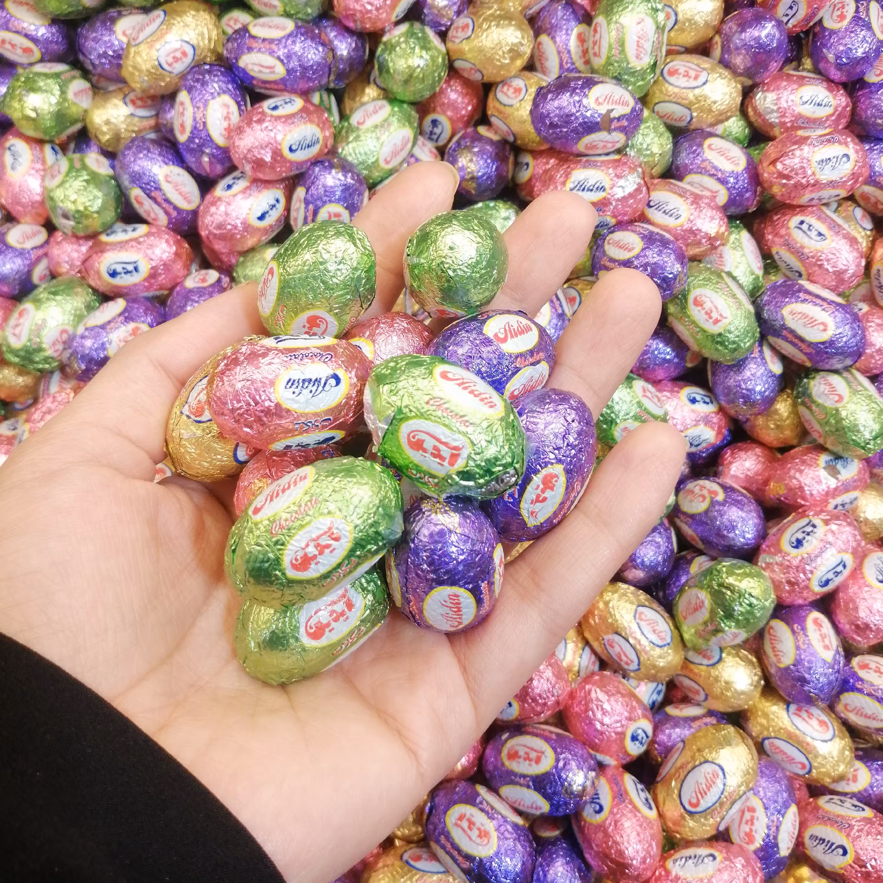 شکلات تخم مرغی آیدین، شکلات فله مناسب پذیرایی. شکلات یلدا ( 800 گرم) 