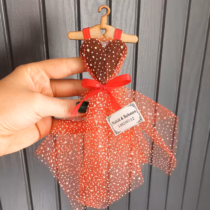 گیفت حنا قلبی لباس عروس قابل سفارش با هررنگ تور مدنظر شما (پس کرایه)