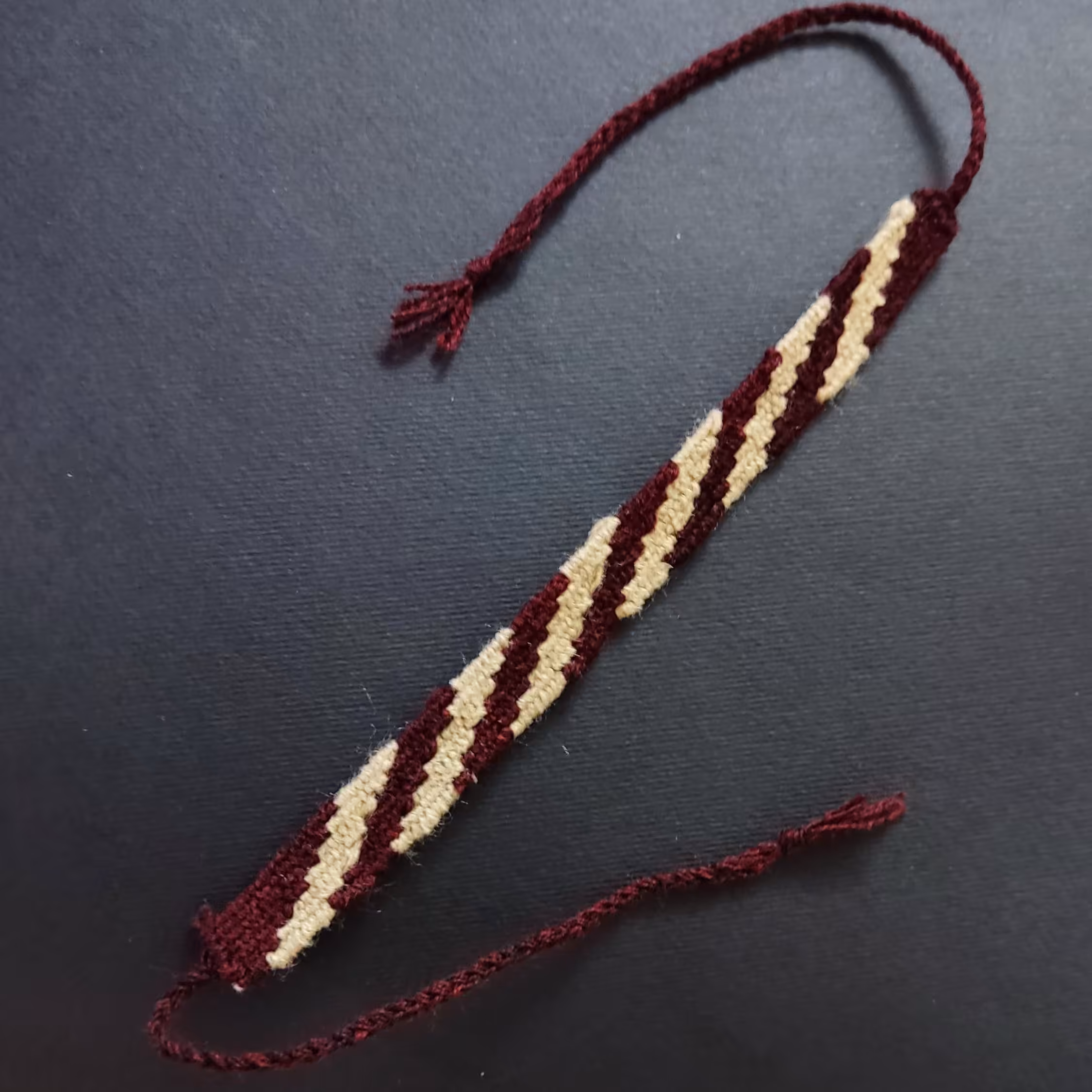 دستبند دوستی گلیم بافت