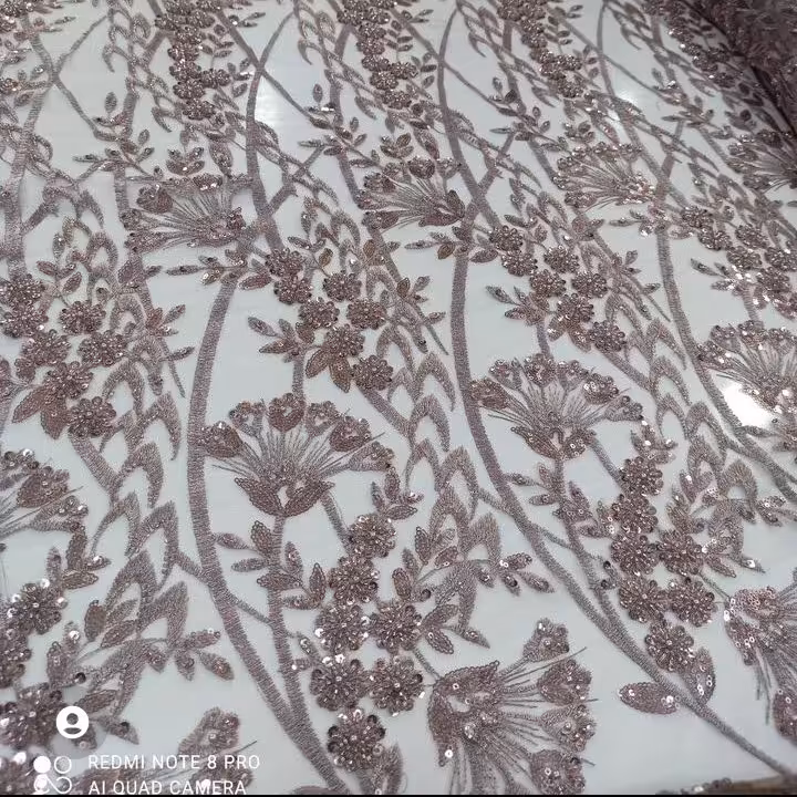 پارچه دانتل تایوانی ابریشم و سیم دوزی به همراه منجوق و ملیله و پولک فول کارشده