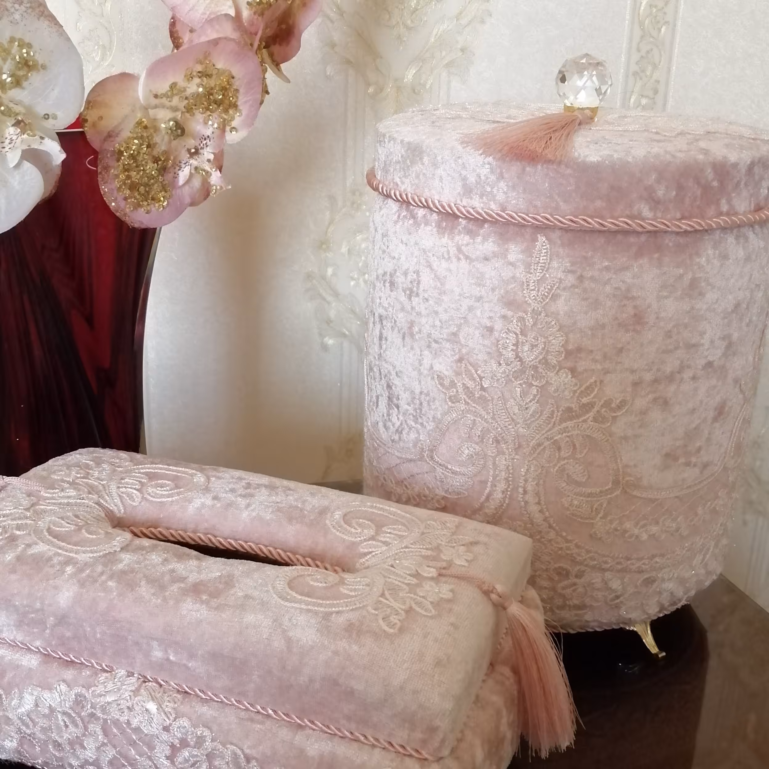 سطل مخملی و جادستمال کاغذی