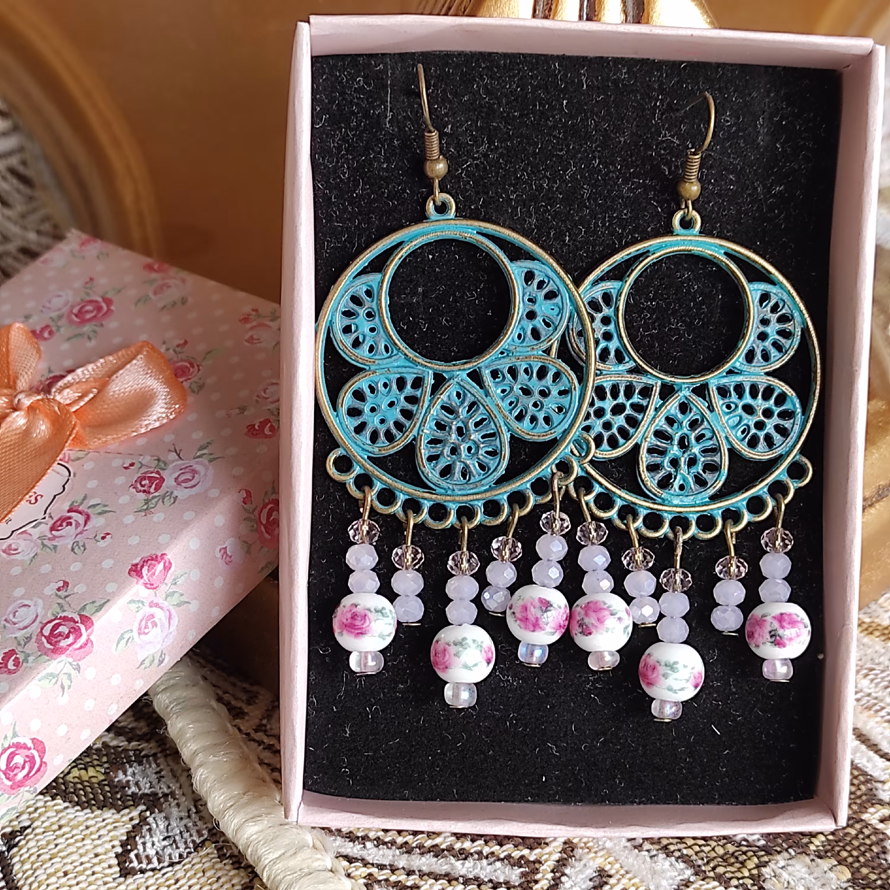 گوشواره سنتی فیروزه ای با مهره های سرامیکی