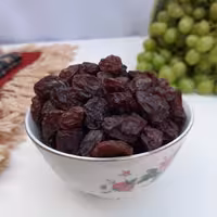 مویز قرمز شیرازی (یک کیلو)