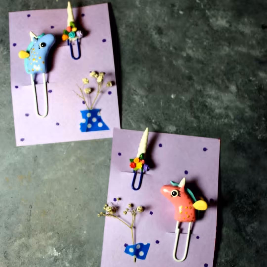 نشانک خمیری کتاب طرح اسب تک شاخ