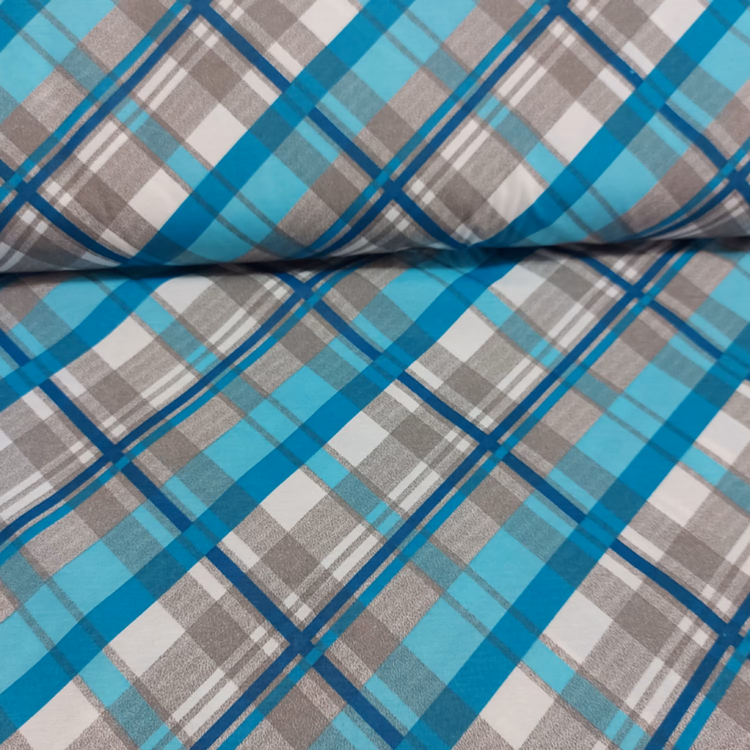 پارچه ملحفه ای ترنج یزد طرح لوزی آبی ملحفه سرای رزاق