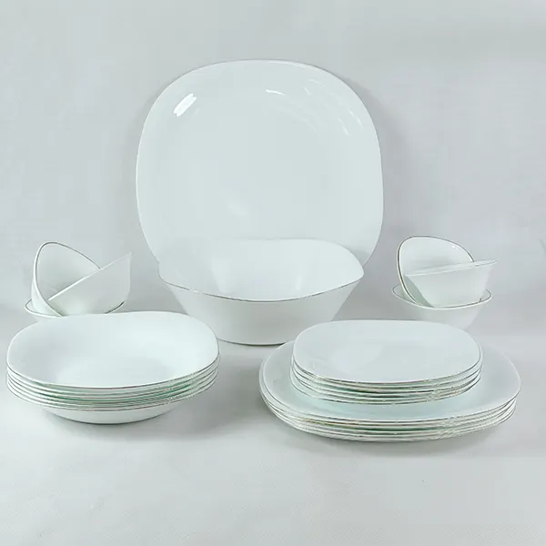 سرویس 26 پارچه چهار گوش لب طلا دینو