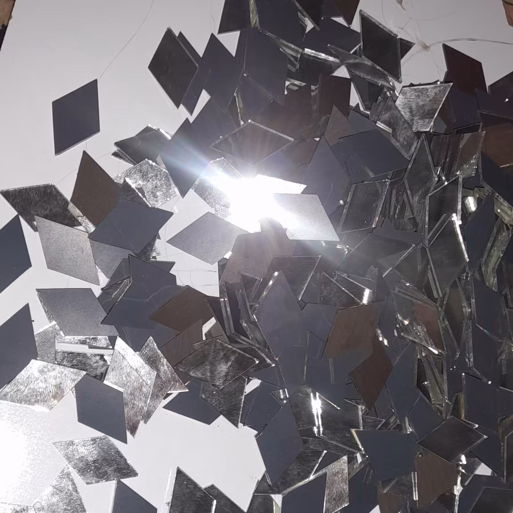 آینه یک میل خرد شده لوزی