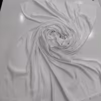 شال سفید راه راه