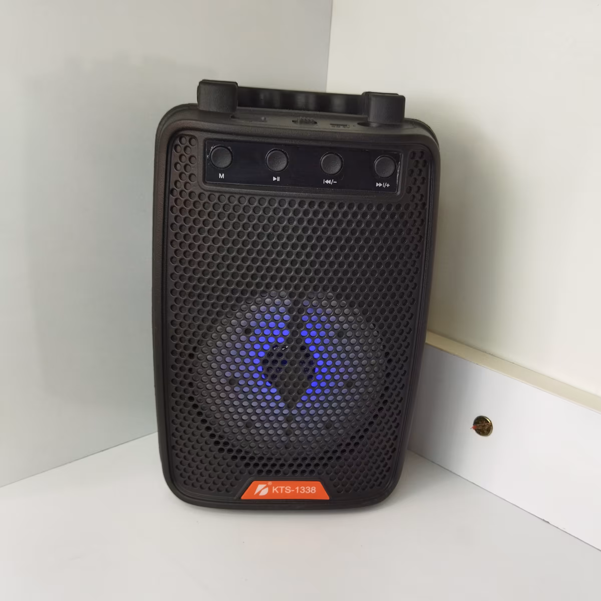 اسپیکر بلوتوثی دسته دار رم خور و فلش مدل KTS1338