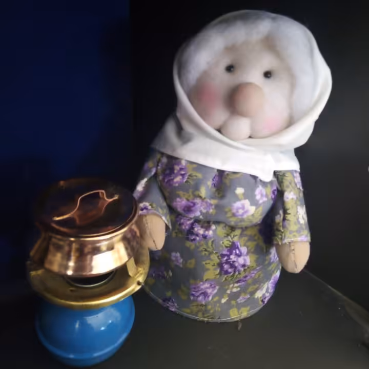 عروسک ننه سرما