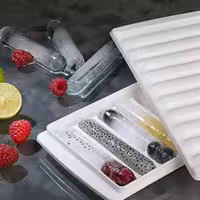 قالب یخ کپسولی رنگ صورتی  (ارسال پس کرایه)