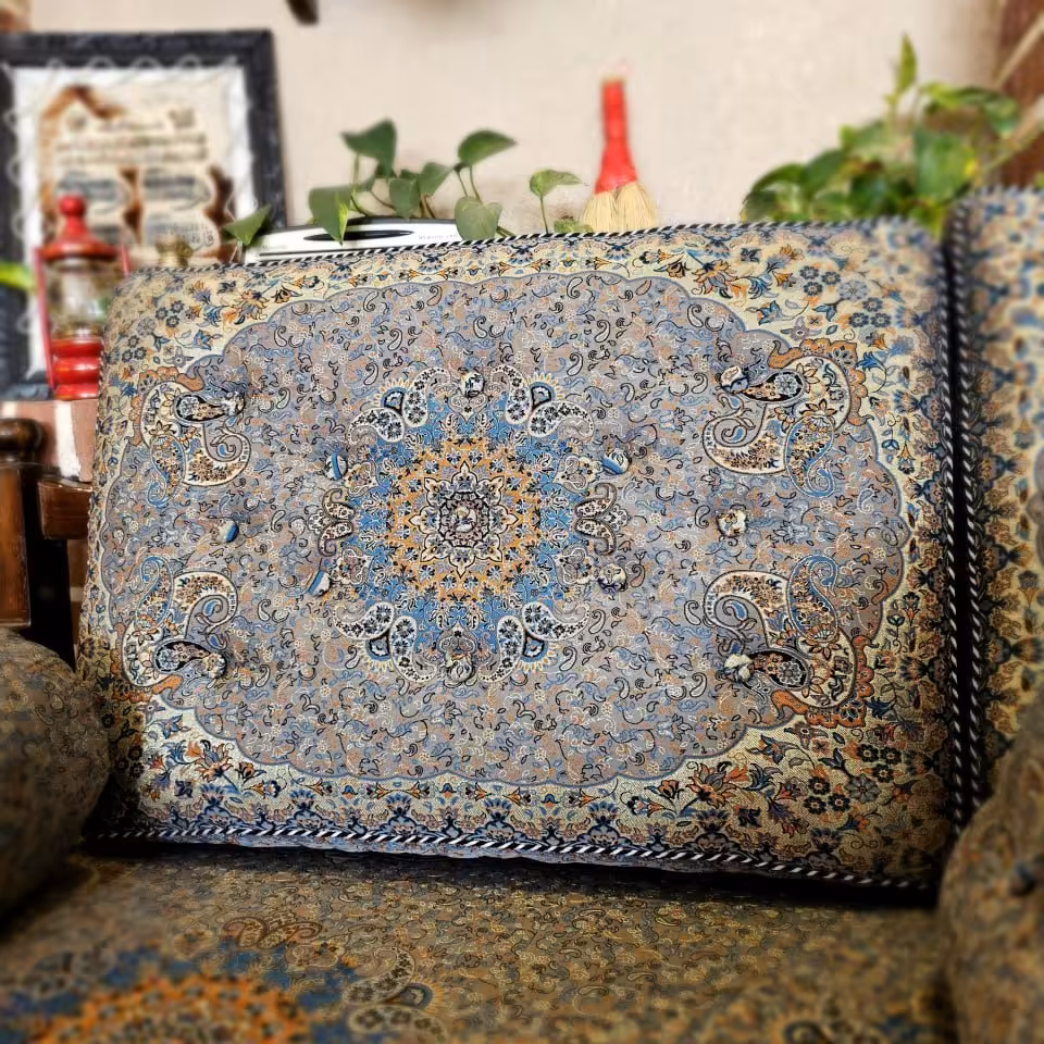 پشتی ترمه طرح شاه نشین رنگ طوسی (یک جفت)