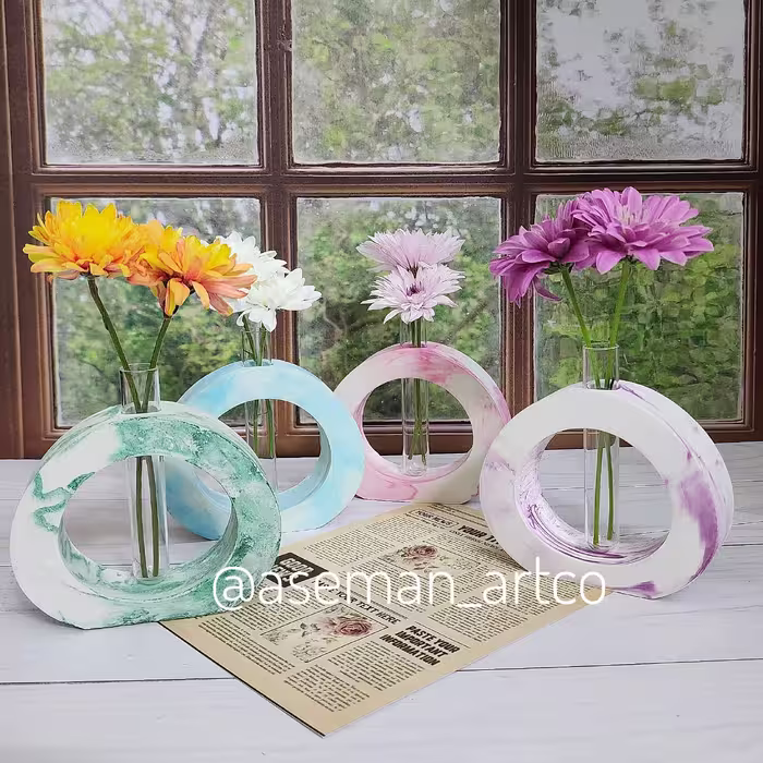 گلدان بتنی شیک با جاگلی شیشه ای مناسب گل طبیعی و مصنوعی (قیمت برای یک عدد نوشته شده)