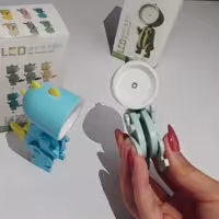 چراغ مطالعه آدمک