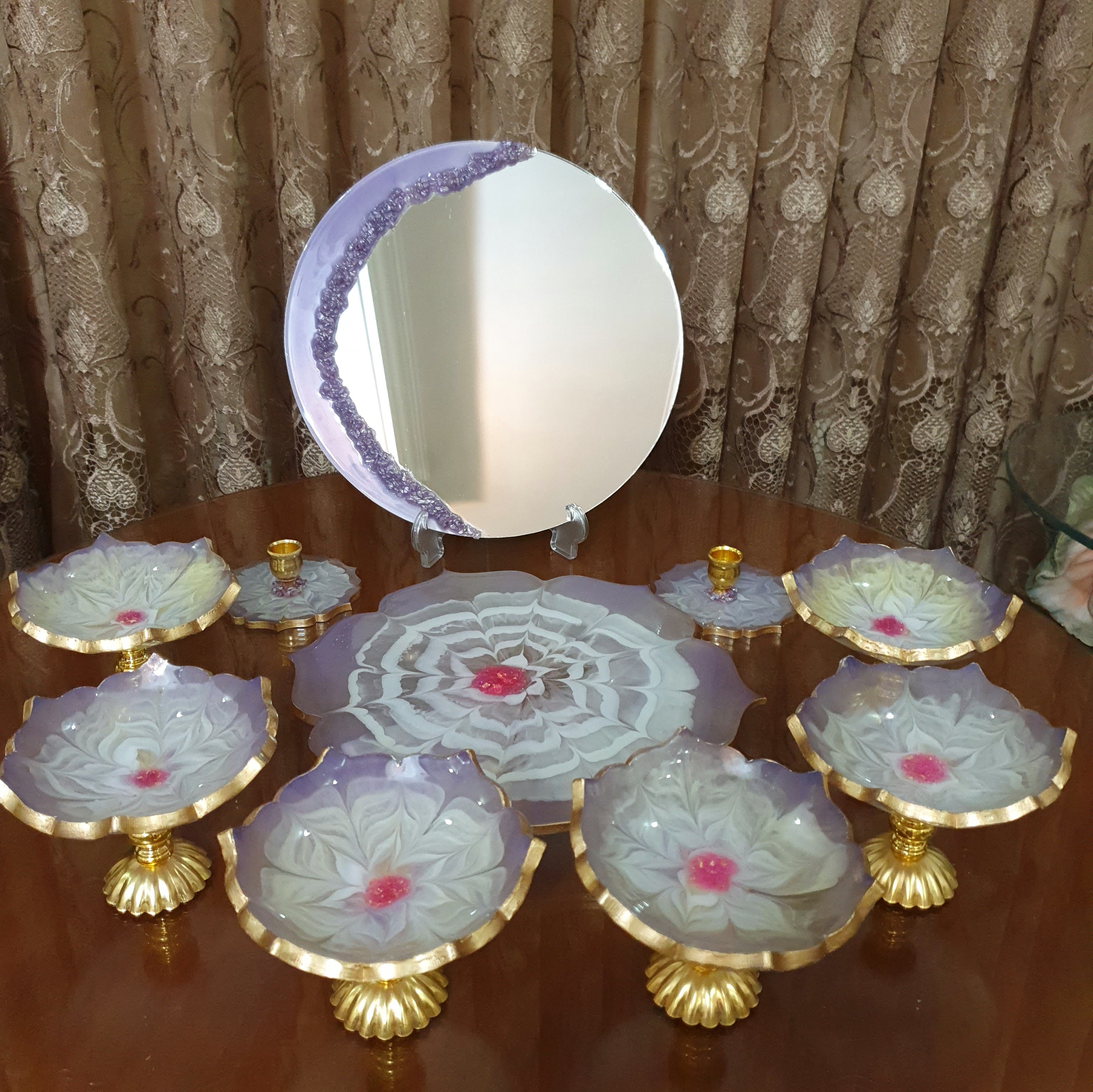 ست کامل هفت سین گل سه بعدی با پایه طلایی  و رنگ یاسی روشن 