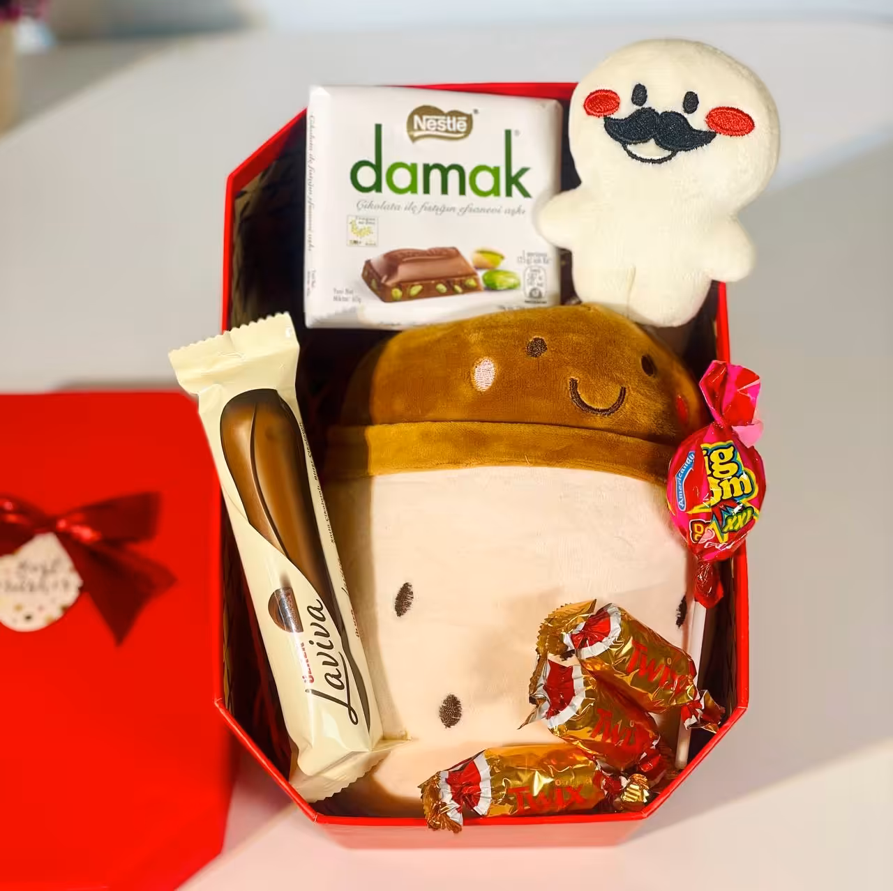 باکس هدیه ولنتاین طرح 11