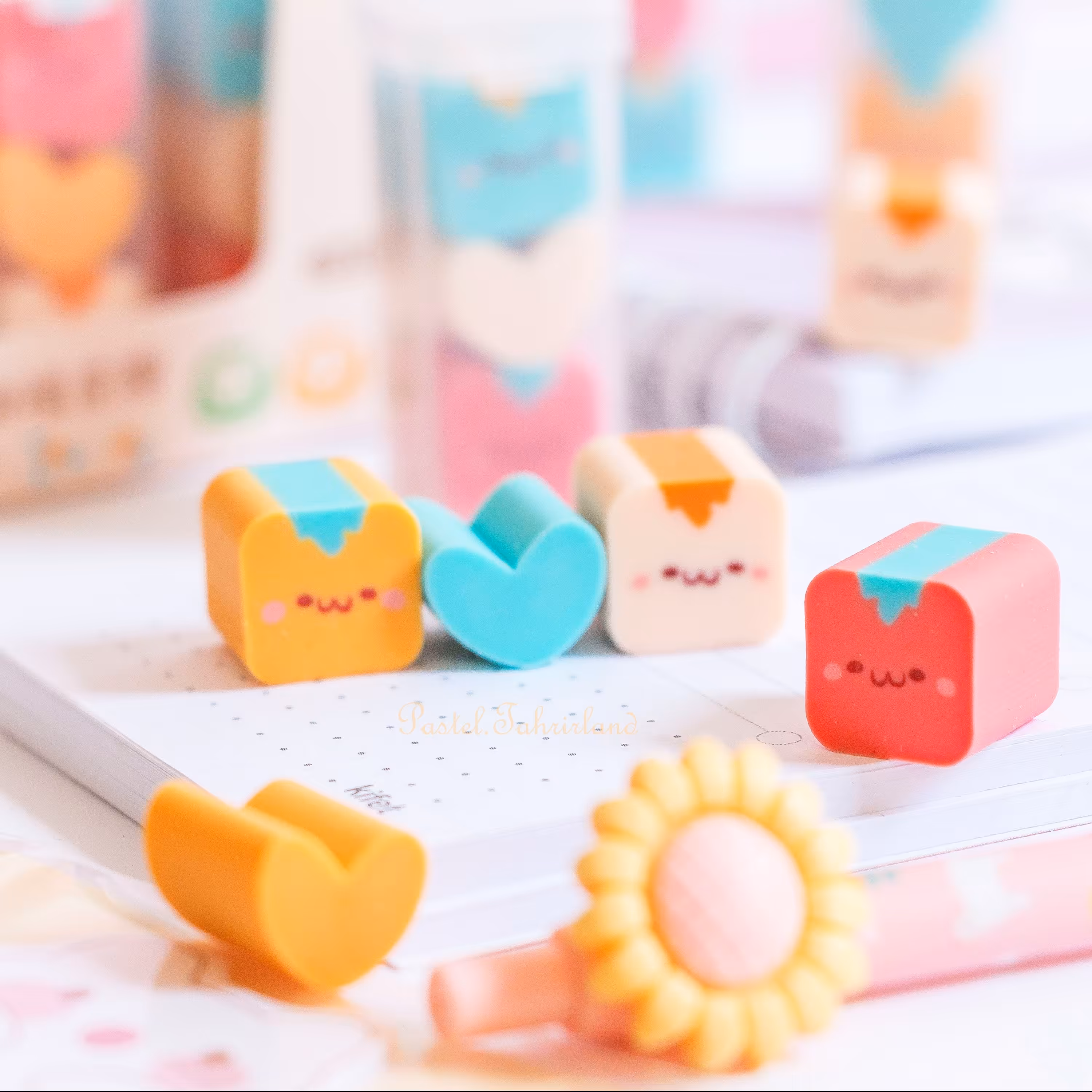 پاکن سه تایی کلکسیویی بسیار زیبا و جذاب و باکیفیت