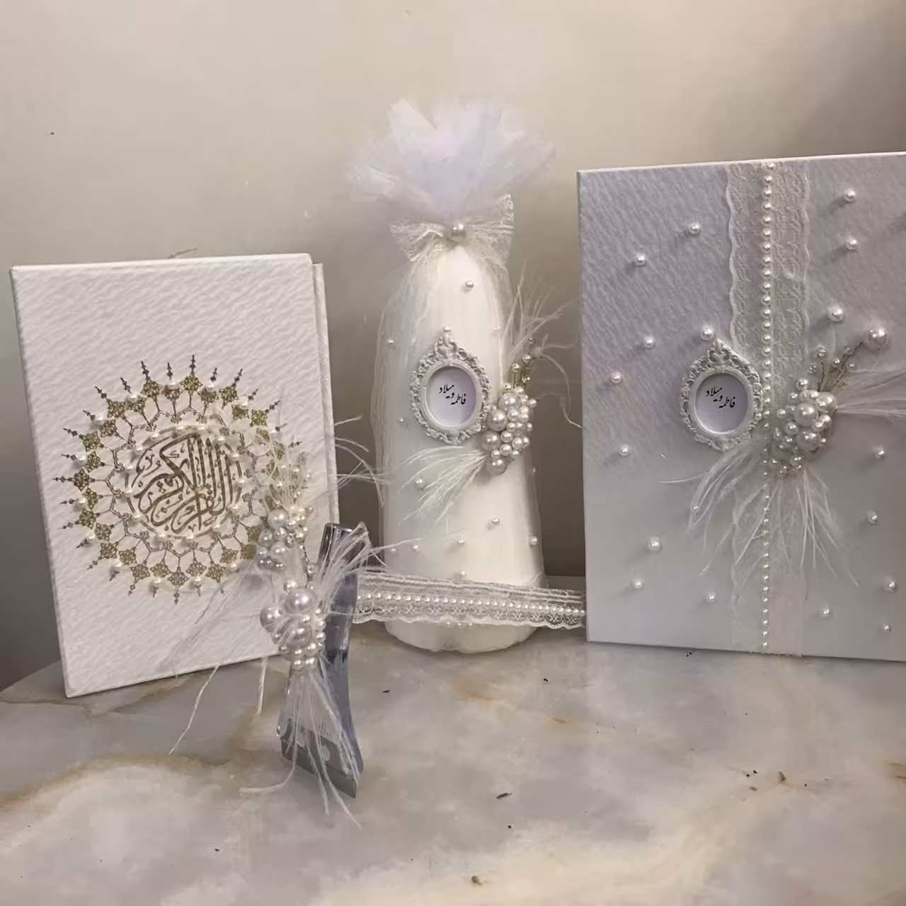 ست 4 تکه بله‌برون مروارید شامل  کله‌قندبزرگ ، دفتر ، قرآن و قندشکن ...