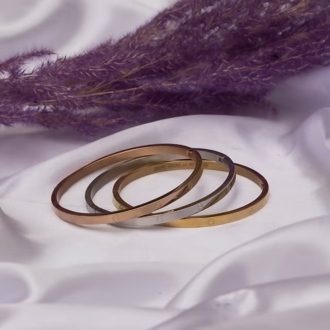 کالکشن سه عددی دستبند  کارتیر
109000126
