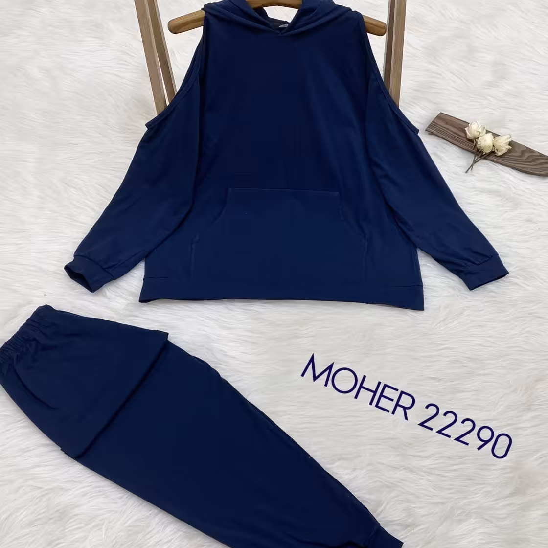 ست هودی و شلوار راحتی رنگ سرمه ای فری سایز مناسب 48تا54جنس پنبه کد22290