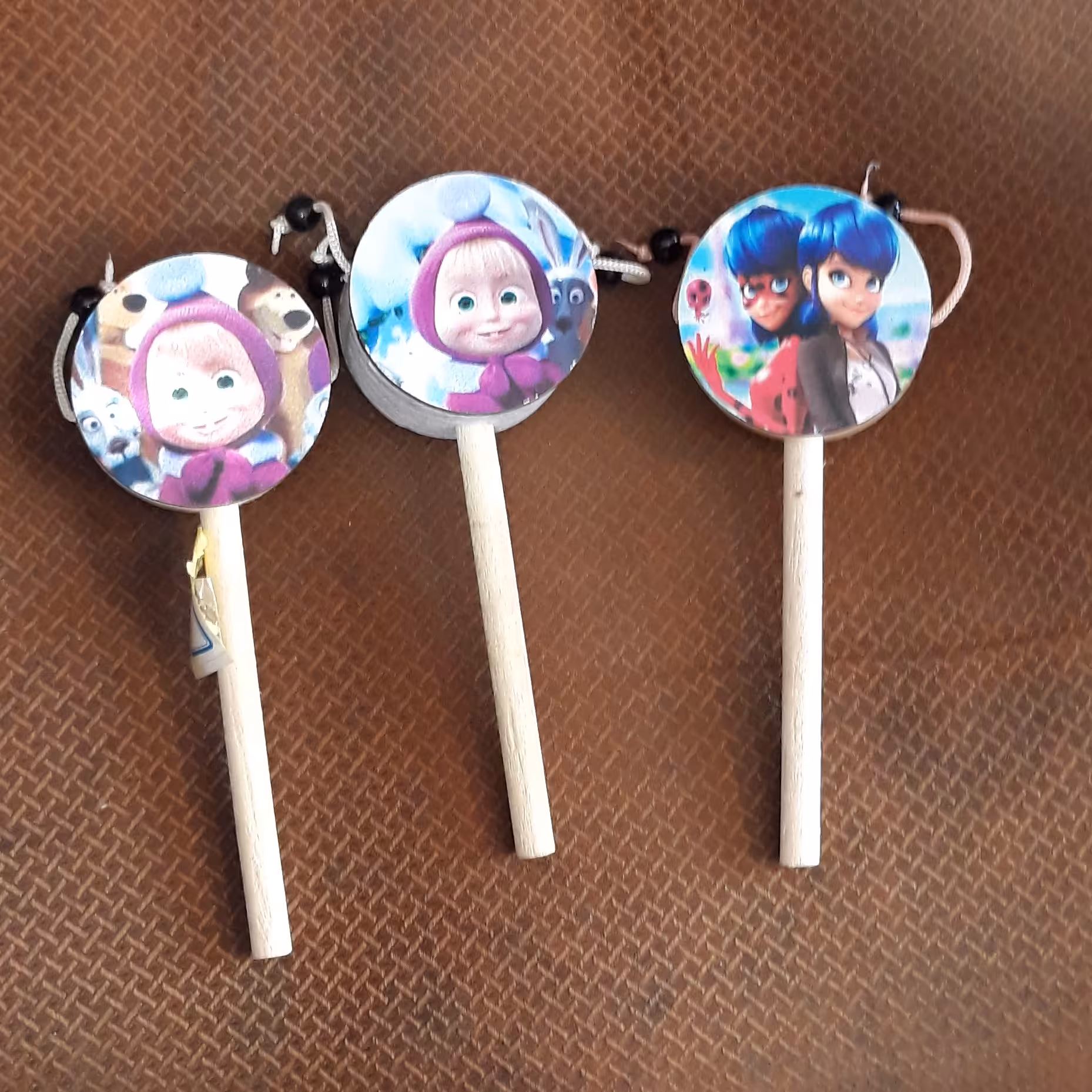 جغجغه قدیمی چوبی