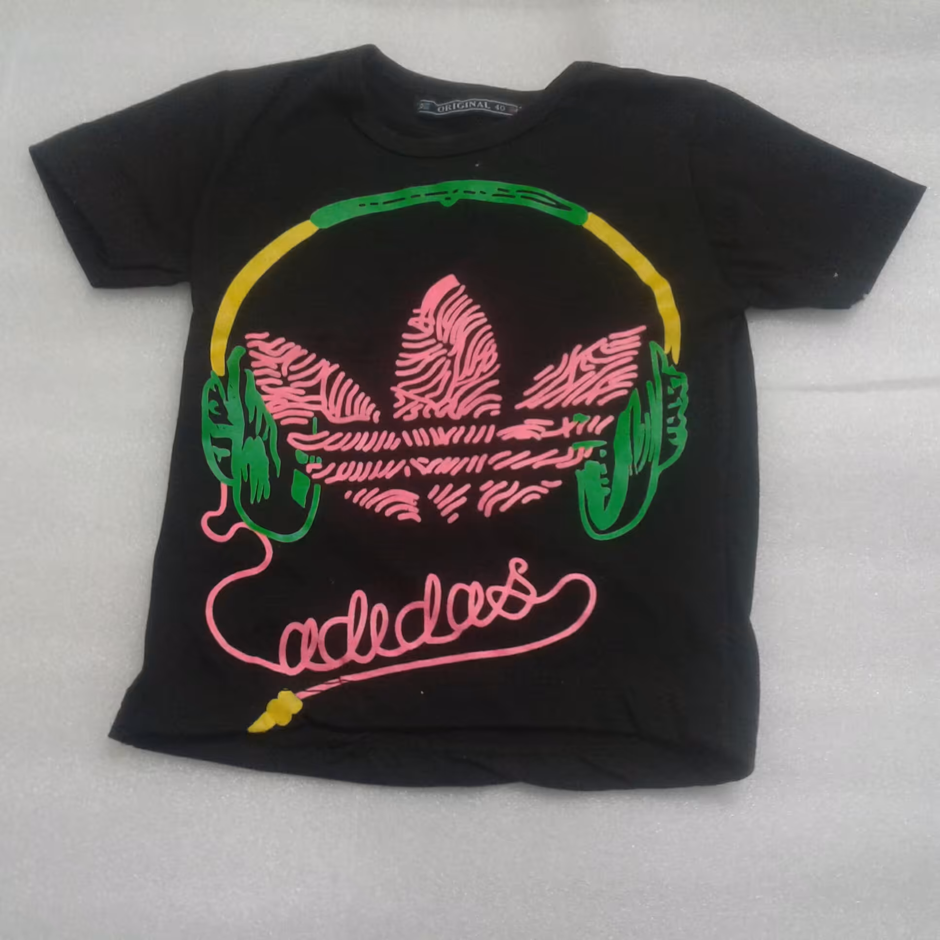 کد34 .  تیشرت پسرانه .تیشرت بچگانه . تیشرت ادیداس پسرانه . تیشرت مشکی پسرانه