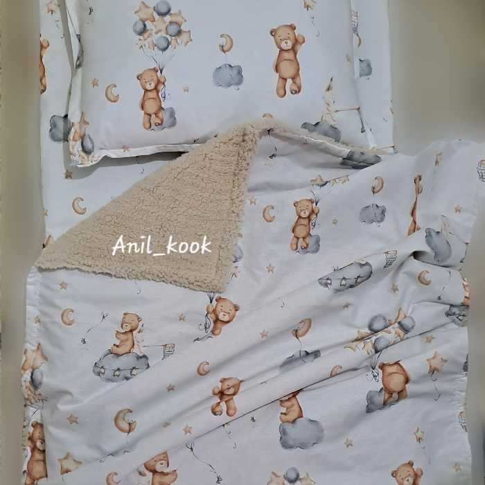 ست مسافرتی و ست  دم دستی تشک مسافرتی  نوزادی با بالشت ترک و پتو تدی روکش زیپ دار