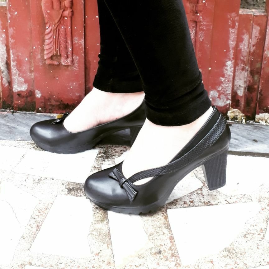 کفش زنانه 240 سایز  40