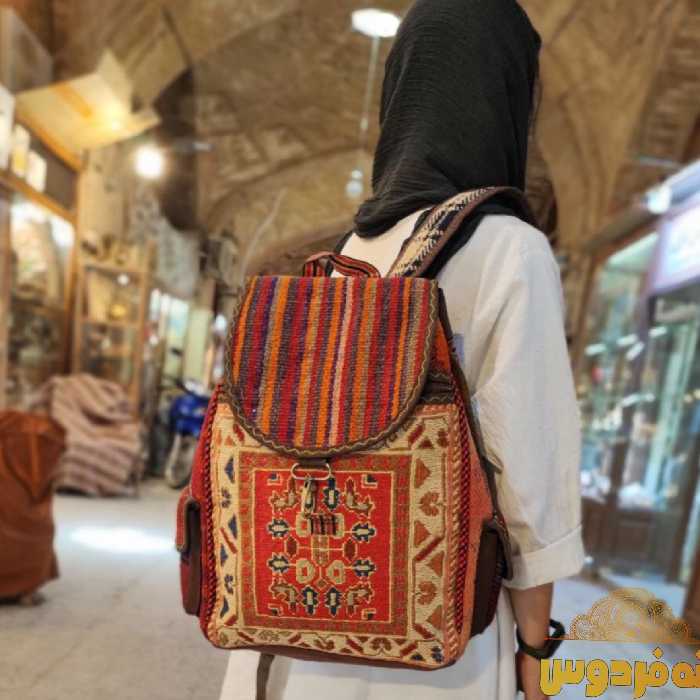 کوله پشتی گلیمی از جنس گلیم سوزنی دستبافت