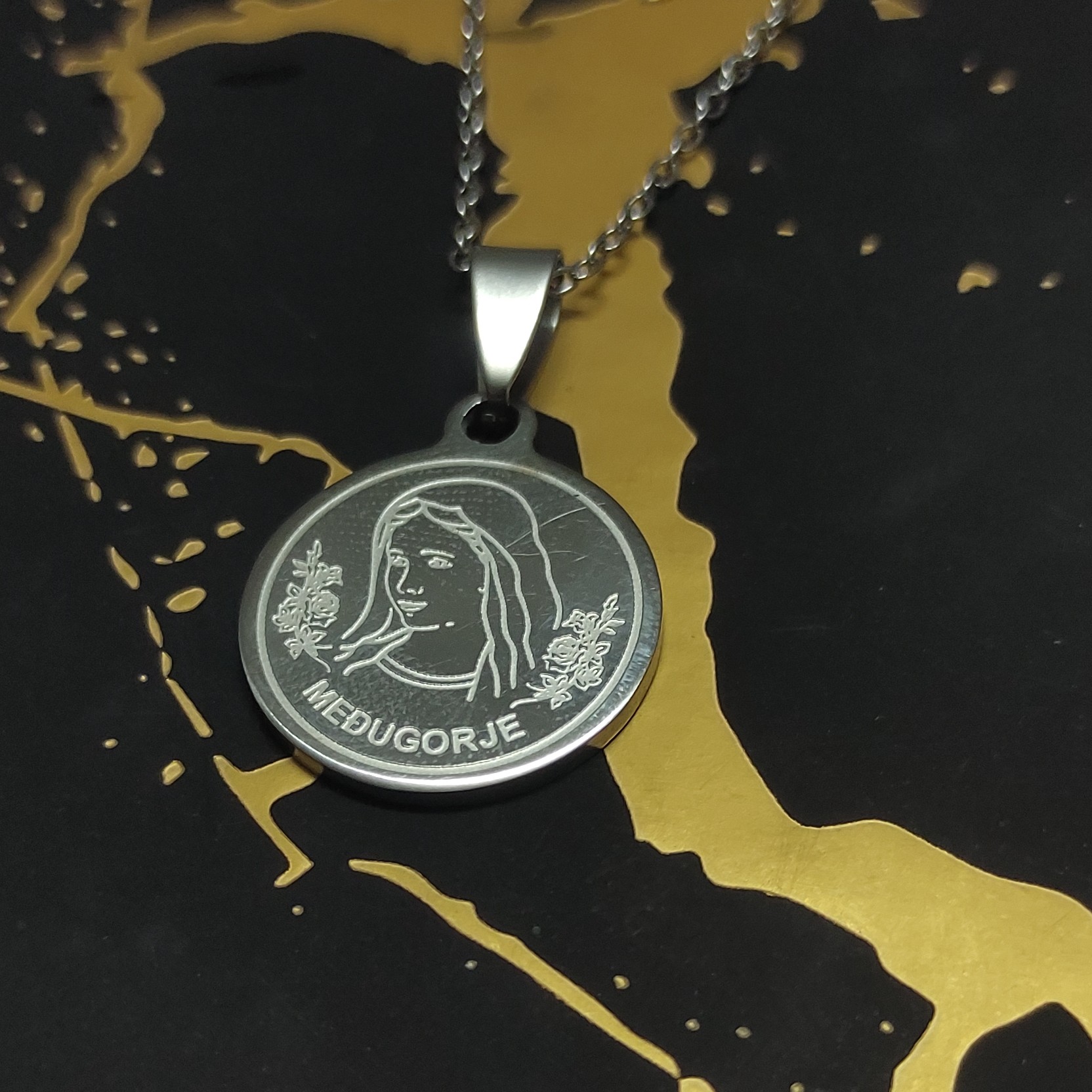 گردنبند استیل زنانه