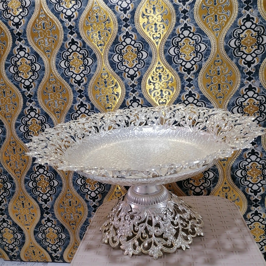 شکلات خوری زیبای پیوتر 