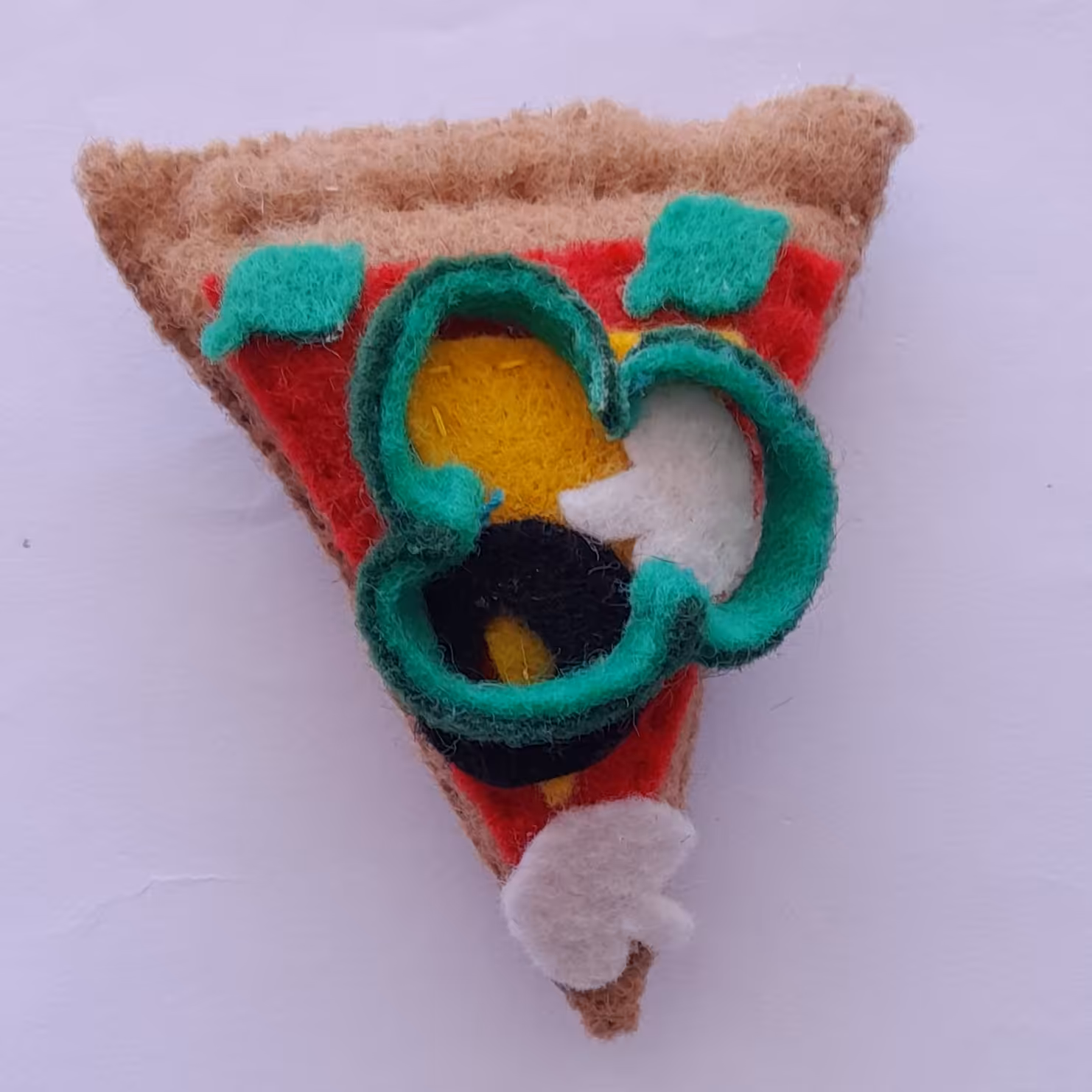 تزئینی برای یخچال پیتزا نمدی (دستساز)